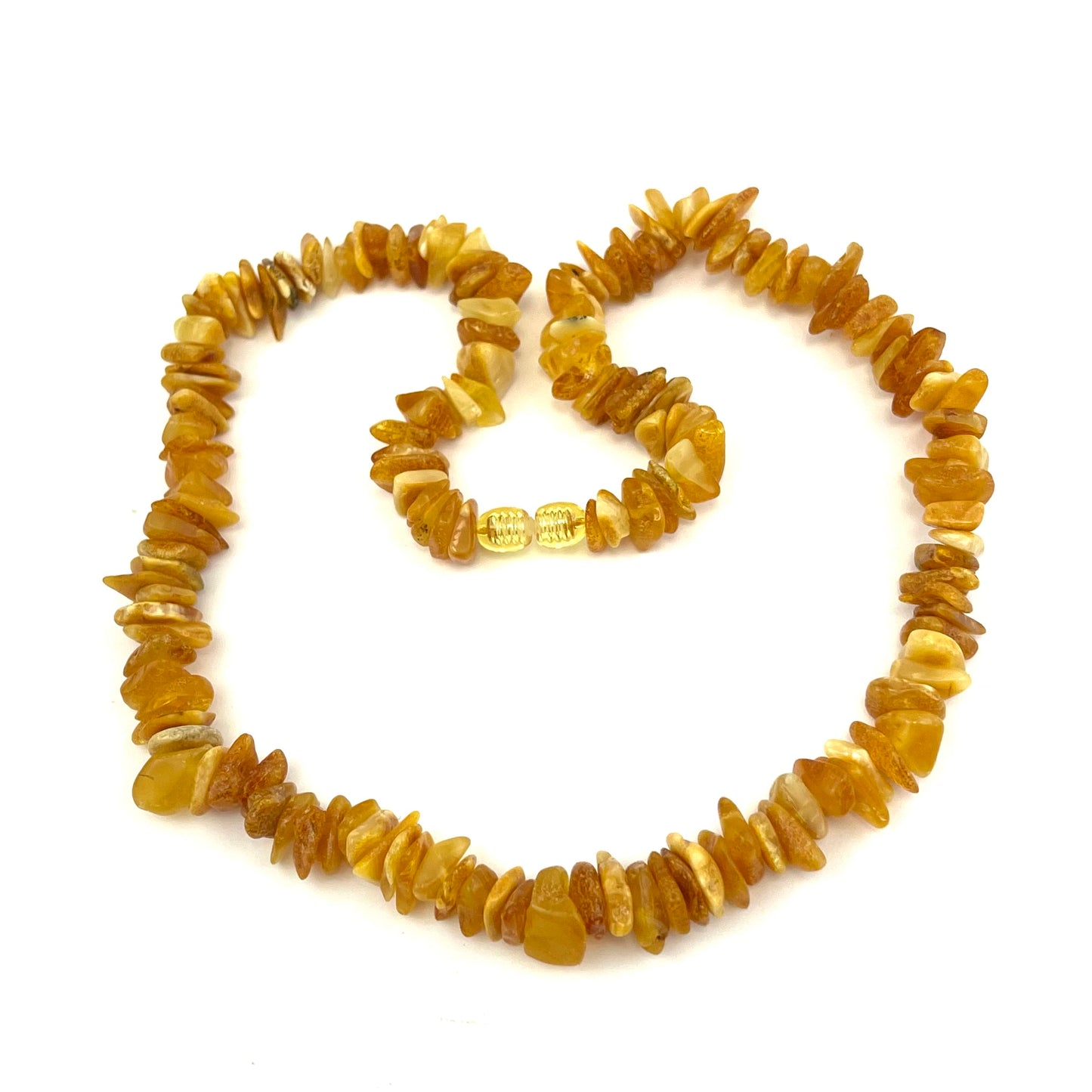 Polished Chips Beads Butter Color Necklace
