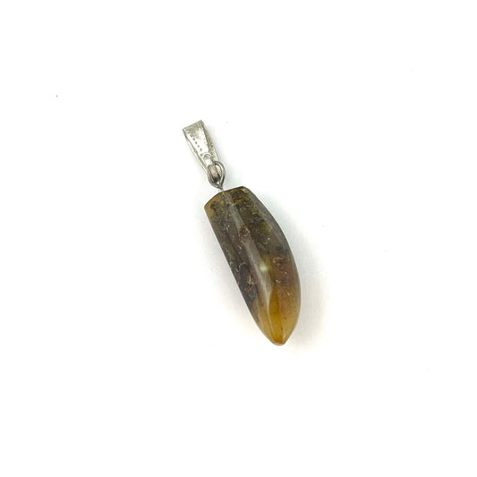 Polished Oval Shaped Green Color Pendant